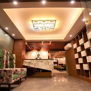 Hotel The Olivia Varanasi